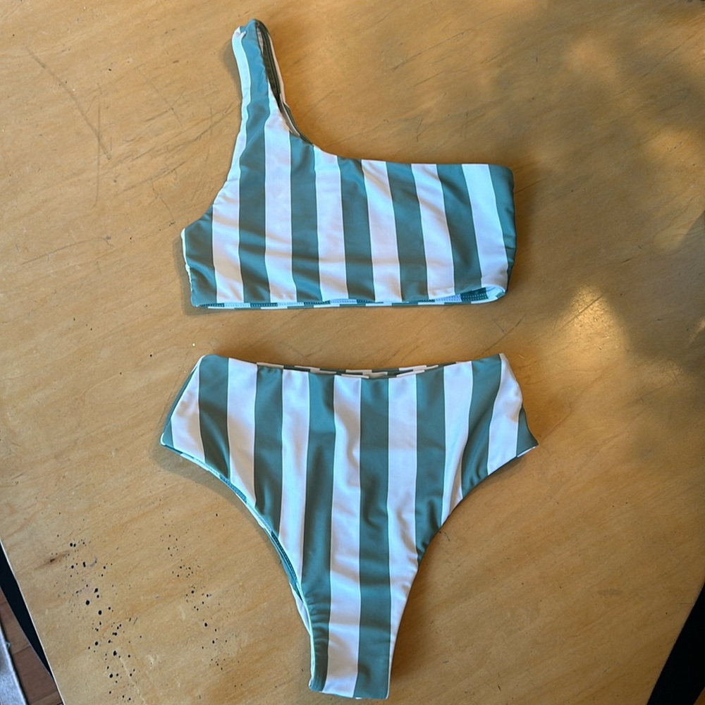 Mikoh bikini Size small